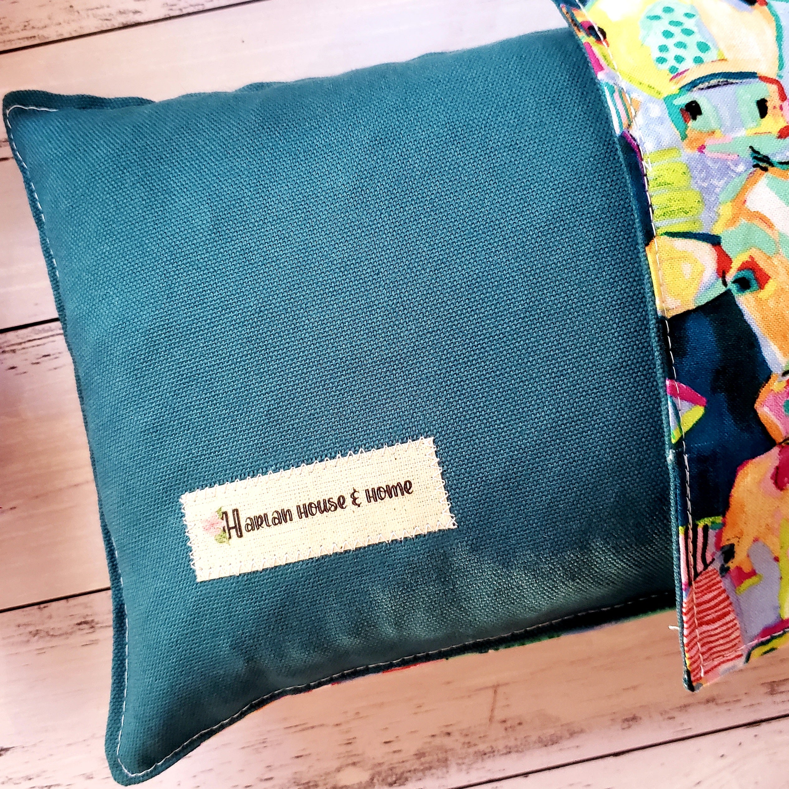 heat pack with colourful cows design