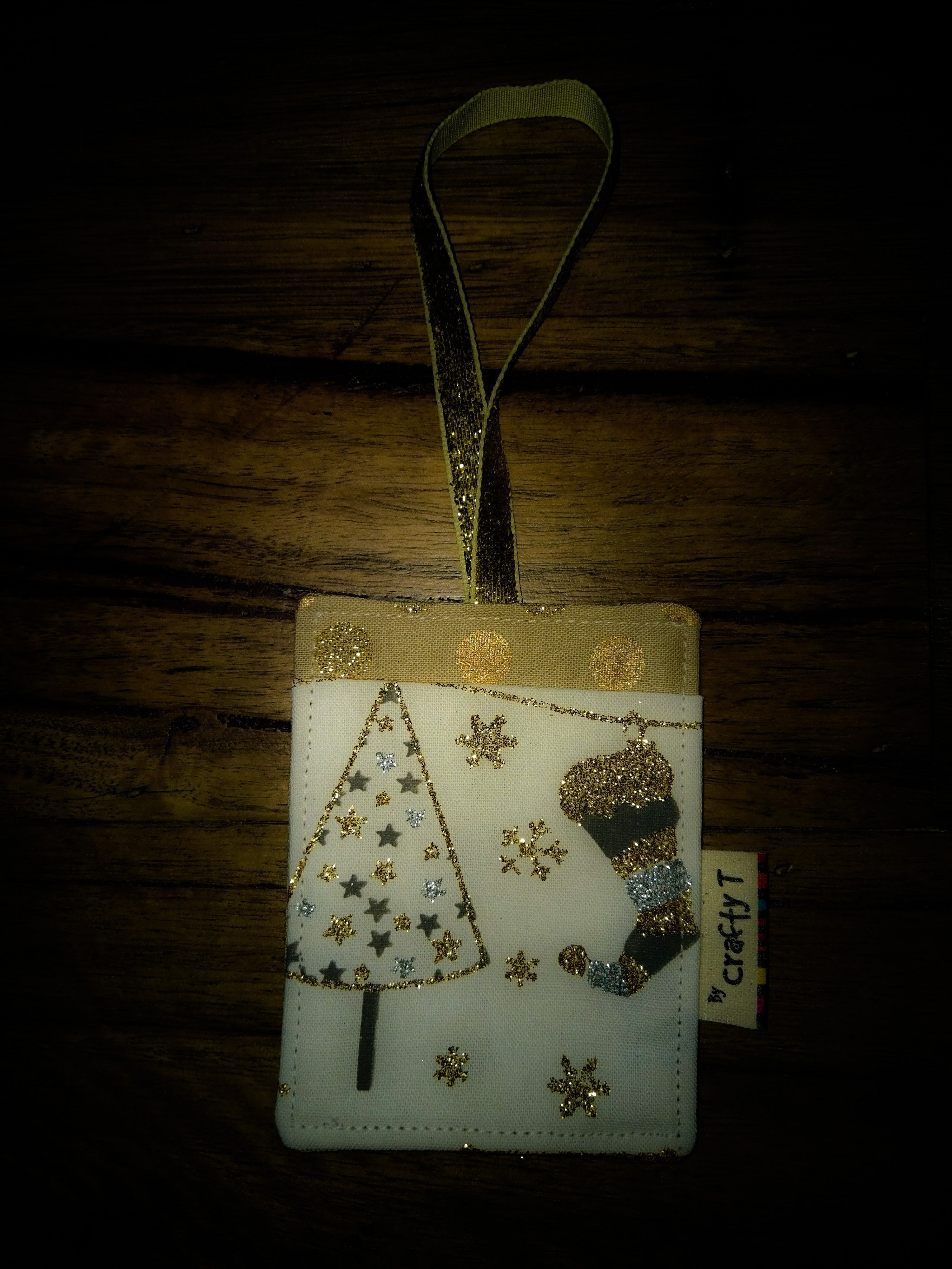 handmade christmas gift card holder with gold tones